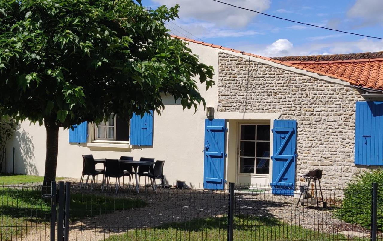 Gîte du Clos de la Vigne Montreuil  Exterior foto