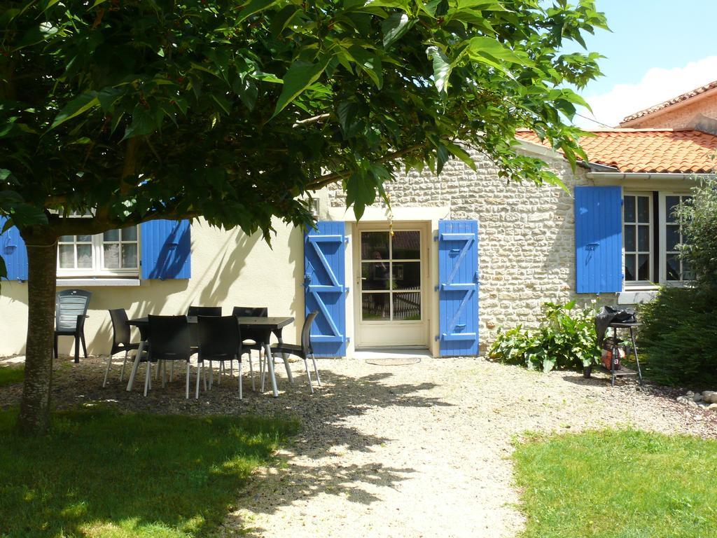 Gîte du Clos de la Vigne Montreuil  Exterior foto